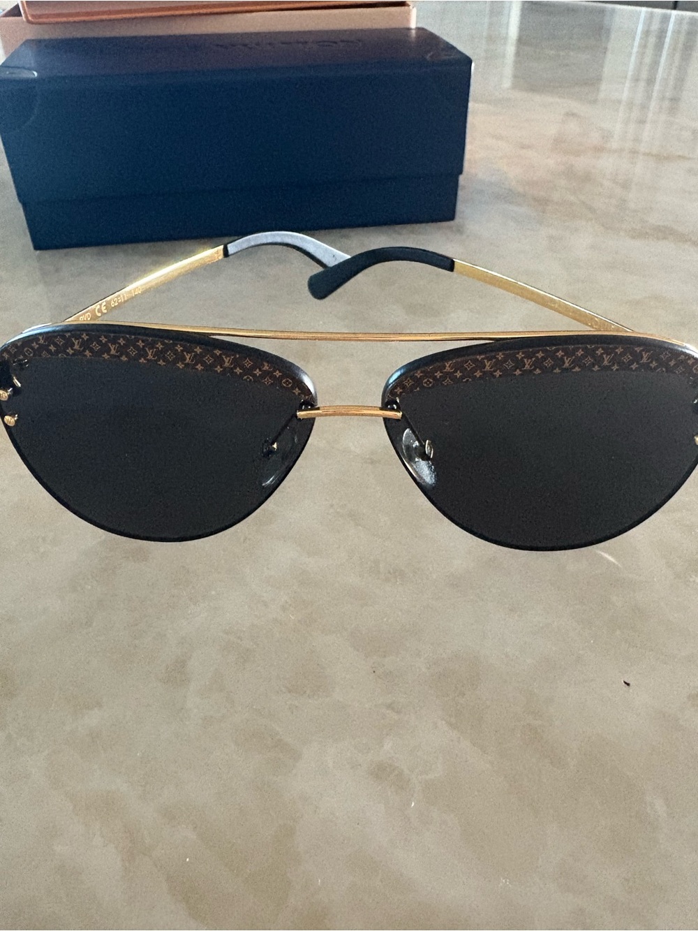 Louis Vuitton Black Aviator Sunglasses - Signature Detail - Picture 7 of 10